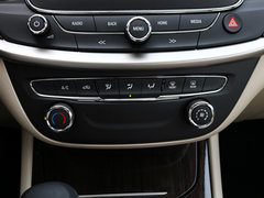 2019款 三厢 15S 自动进取型