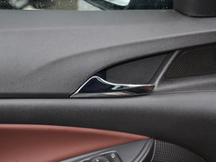2019款 18T 6座互联尊贵型