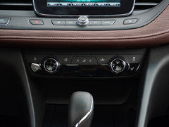 2019款 18T 6座互联尊贵型