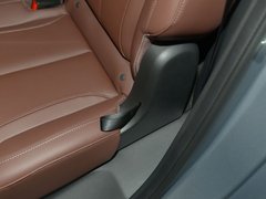 2019款 18T 5座互联豪华型