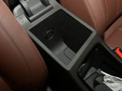 2019款 18T 5座互联豪华型
