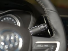 2019款 18T 5座互联豪华型