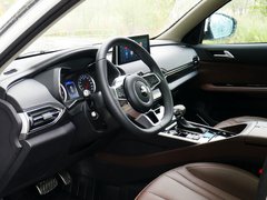 2019款 1.5T 自动尊贵型