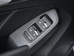 2019款 20T 两驱手动4G互联铂金版