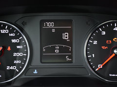 2019款 20T 两驱手动4G互联铂金版
