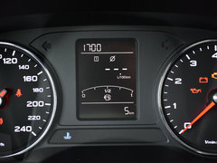 2019款 20T 两驱手动4G互联铂金版