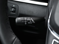 2019款 20T 两驱手动4G互联铂金版