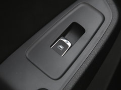 2019款 20T 两驱手动4G互联铂金版
