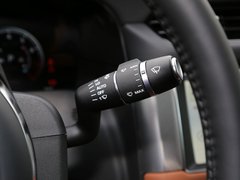 2019款 XFL 2.0T 300PS 四驱奢华版