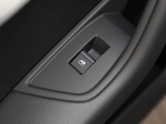 2019款 40 TFSI 时尚型 国VI