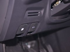 2019款 1.5L 手动4G互联朗越版
