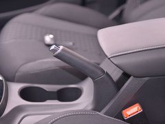 2019款 1.5L 手动4G互联朗越版
