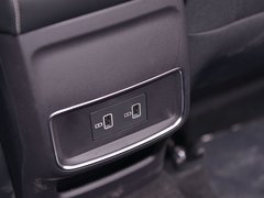 2019款 1.5L 手动4G互联朗越版