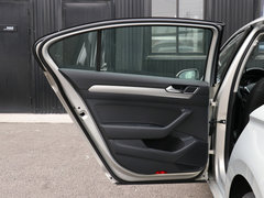 2019款 330TSI DSG 领先型 国V