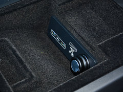 2019款 XFL 2.0T 250PS 两驱豪华版