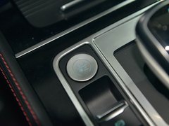 2019款 EV600D 四驱智联创睿型