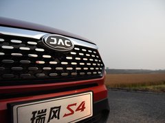 2019款 1.5T 手动梦想型