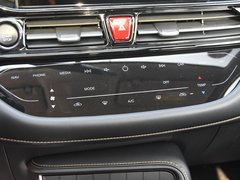 2019款 1.5T 手动梦想型