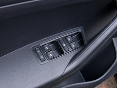 2019款 梦想版 1.5L 手动舒适型