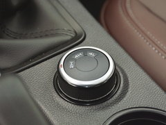 2018款  2.0T四驱领航型大双4D20D