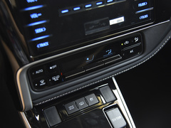 2019款 1.8L E-CVT领先版