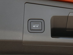 2018款 28T 两驱领先型