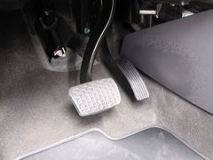 2019款 530T 自动米奇定制版(5+2款)