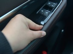 2019款 2.0T 自动旗舰型