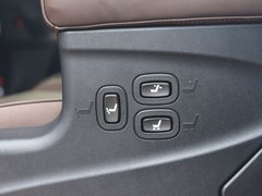2019款 2.0T 自动旗舰型