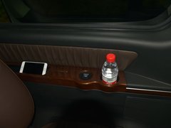 2019款 2.0T 自动旗舰型
