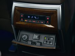 2019款 2.0T 自动旗舰型