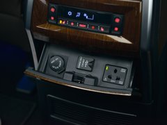 2019款 2.0T 自动旗舰型