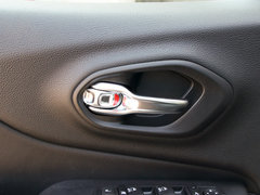 2019款 2.0T 两驱越享版
