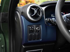 2018款 PLUS 2.0D 手动四驱尊贵型