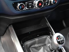 2018款 PLUS 2.0D 手动四驱尊贵型