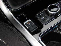 2018款 PLUS 2.0D 手动四驱尊贵型