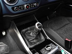 2018款 PLUS 2.0D 手动四驱尊贵型