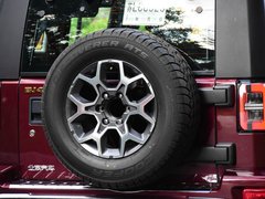 2019款 2.0T 自动四驱城市猎人版尊享型 国V