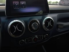 2019款 2.0T 自动四驱城市猎人版尊享型 国V