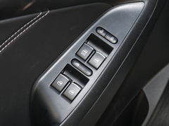 2020款 220T 手动驭领版