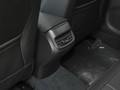 2019款 18T 自动互联精英型 国VI