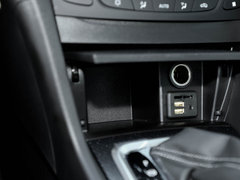 2019款 18T 自动互联精英型 国VI