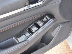 2019款 2.0T XV 智尊版