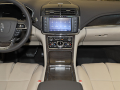 2019款 2.0T 两驱尊耀版 国VI