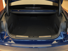 2019款 2.0T 两驱尊耀版 国VI