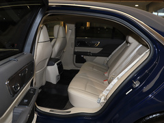 2019款 2.0T 两驱尊耀版 国VI