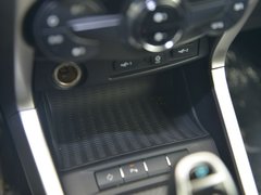 2019款 EV360 智联领尚型