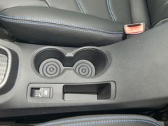 2019款 EV360 智联领尚型