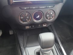 2019款 190THP 自动越动版