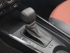 2019款 190THP 自动越动版